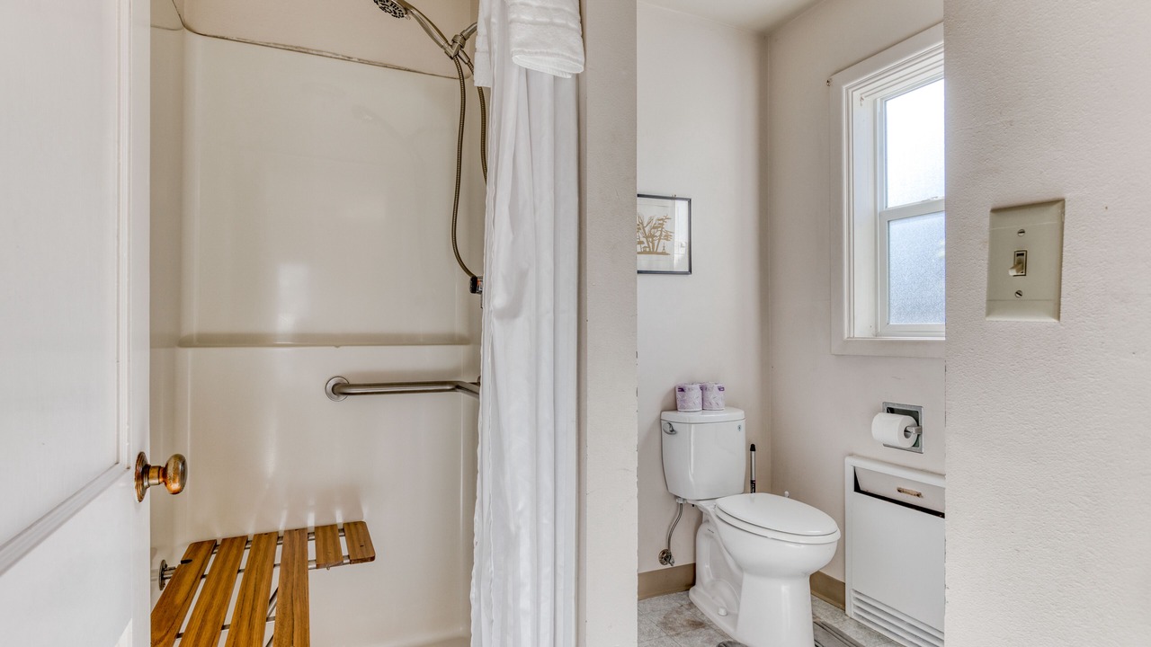 Photo of Bathroom in Seaside