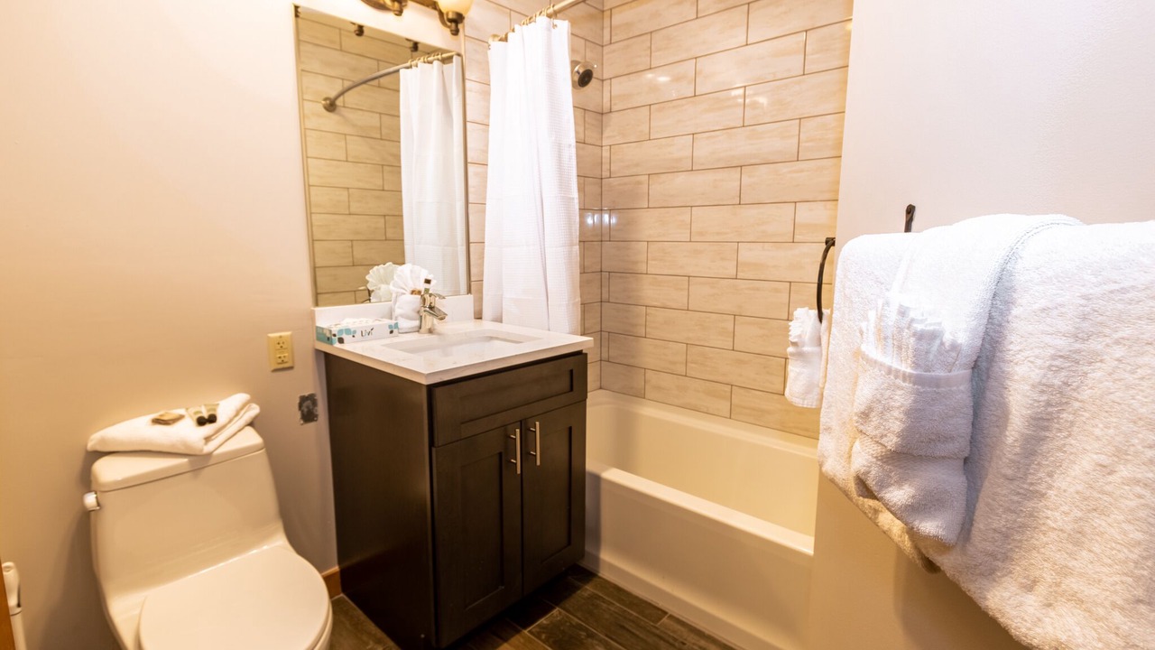 Photo of Bathroom in River Run