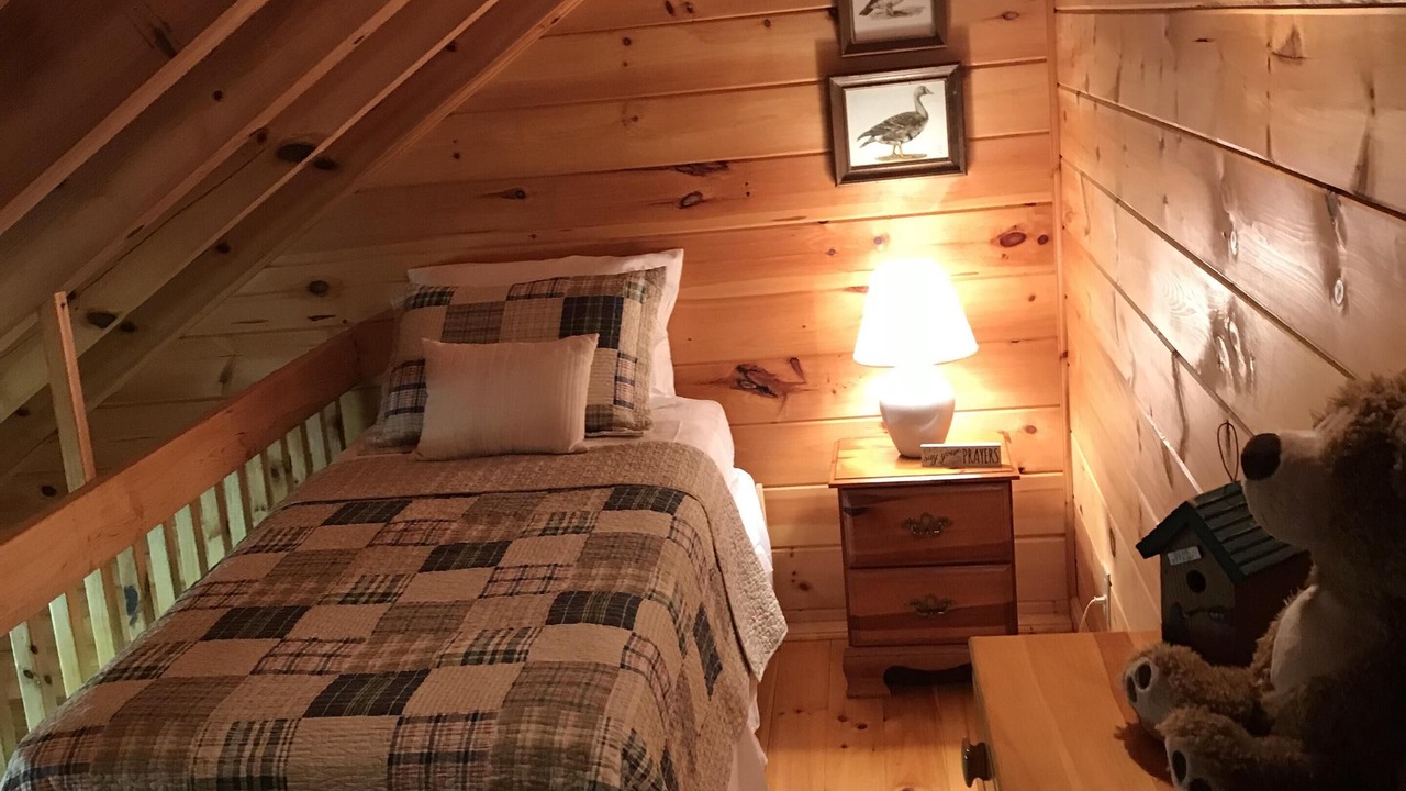 Photo of Bedroom in Cherry Log