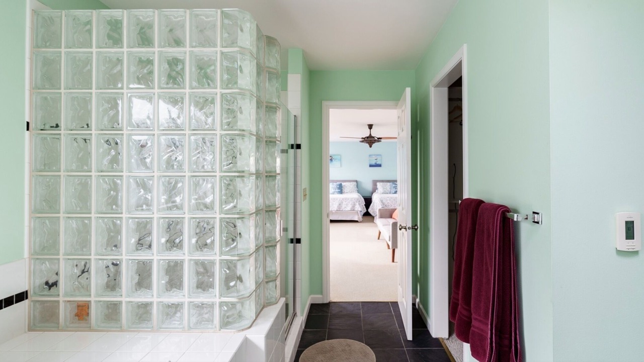 Photo of Bathroom in West Queen Anne