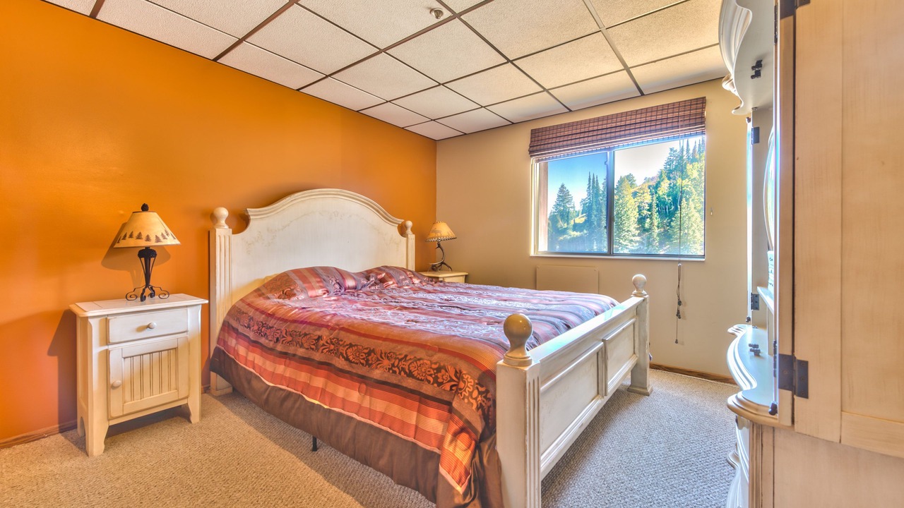 Photo of Bedroom in Powder Mountain
