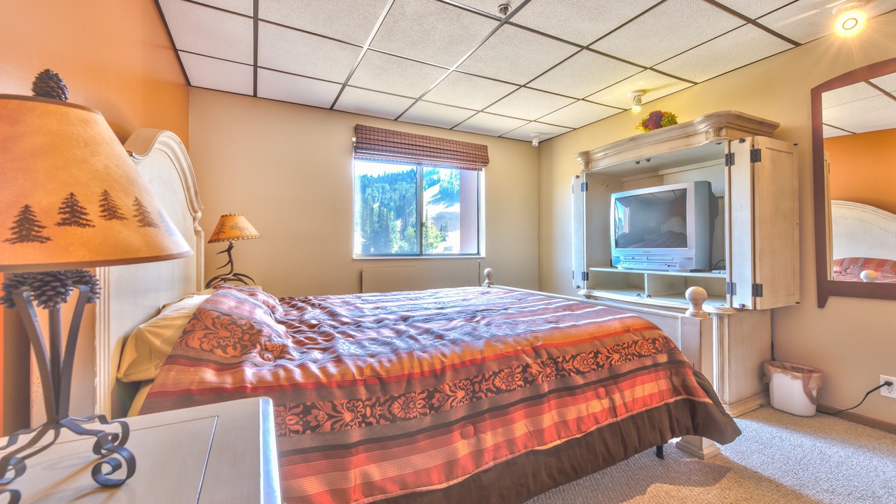 Photo of Bedroom in Powder Mountain