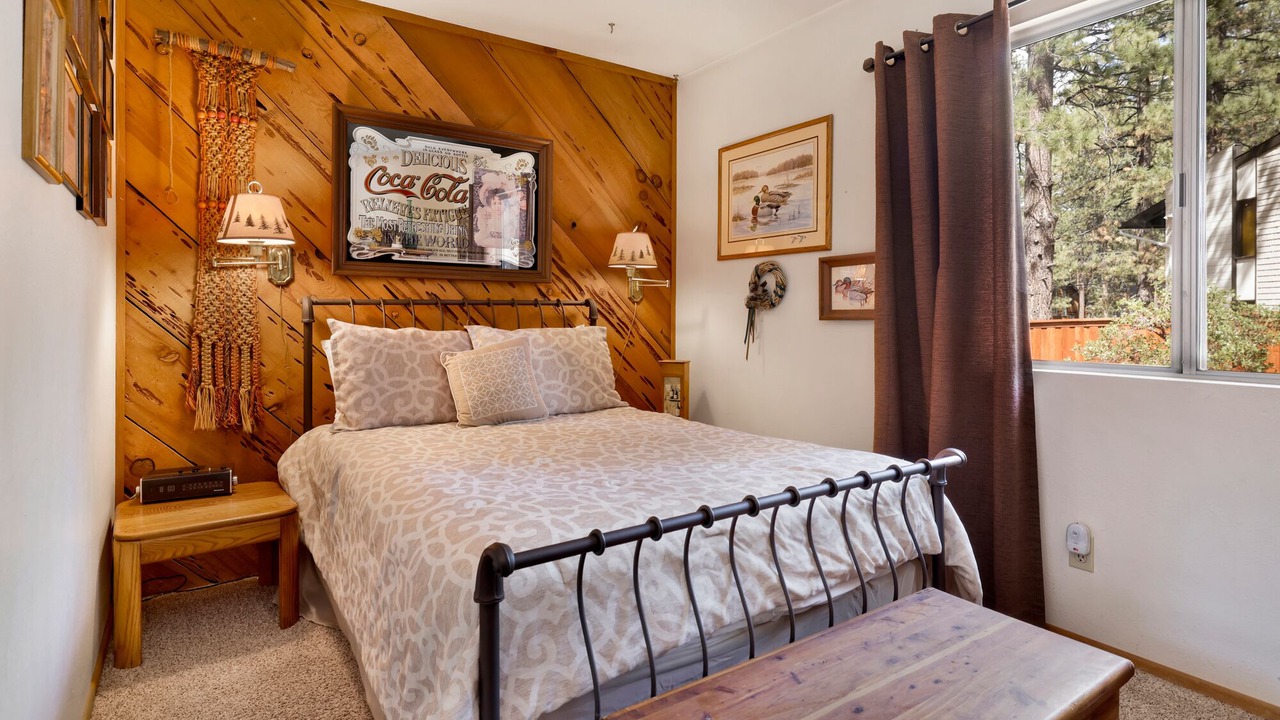 Photo of Bedroom in Summit Estates