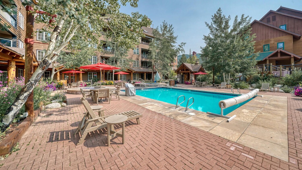 Photo of Outdoor in River Run