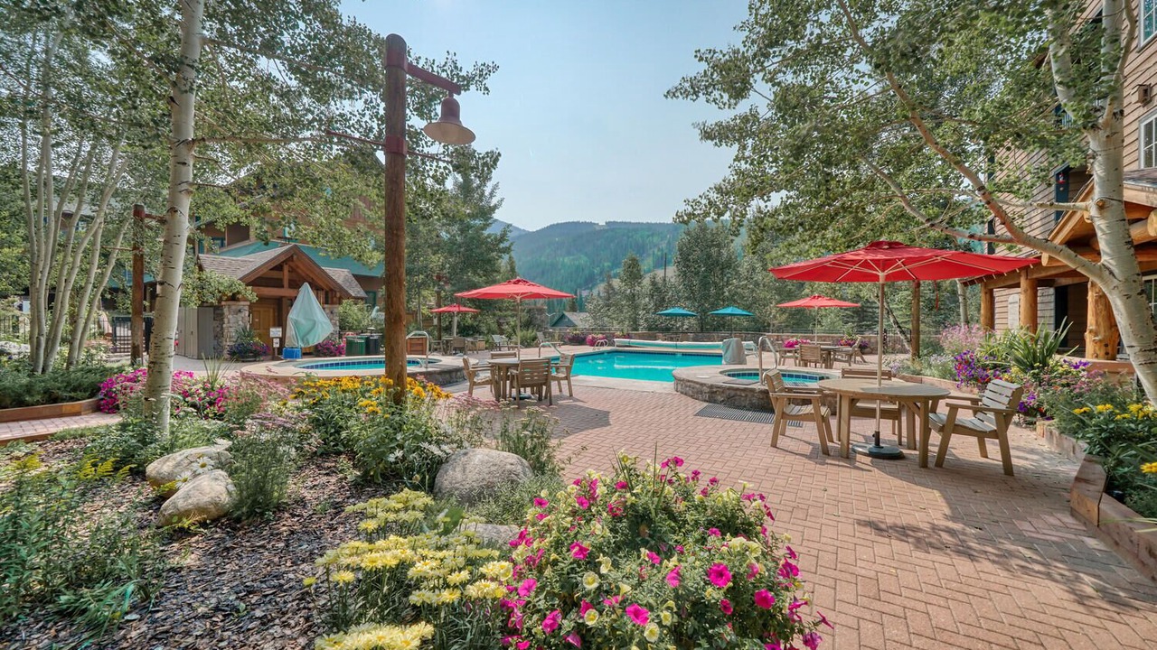Photo of Outdoor in River Run