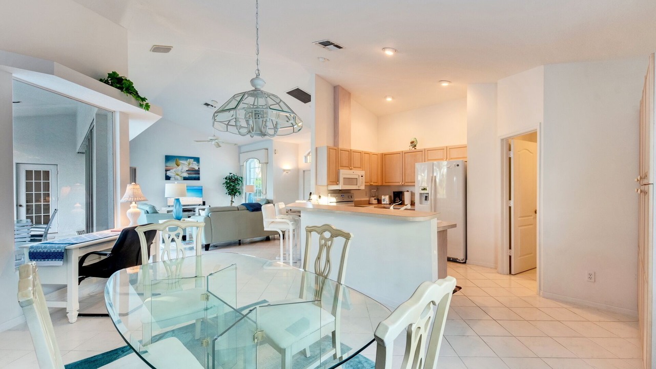 Photo of Livingroom in Central Naples