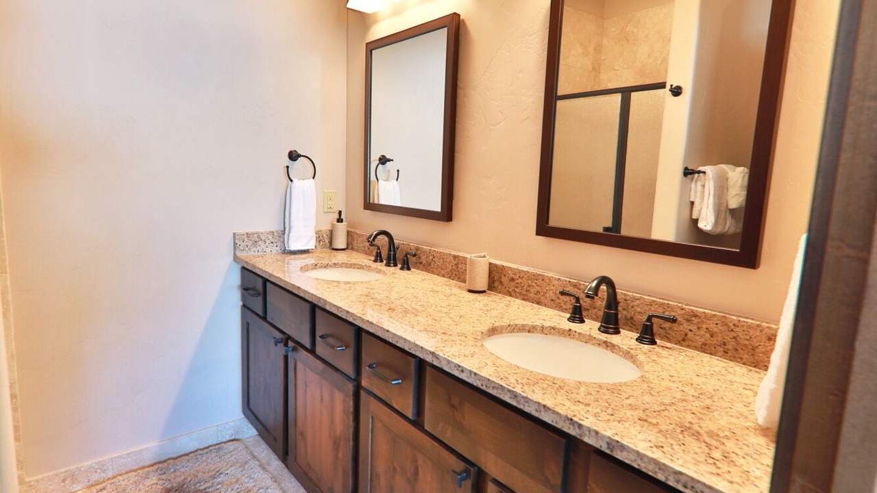 Photo of Bathroom in Fraser