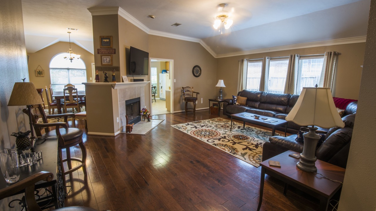 Photo of Livingroom in College Station