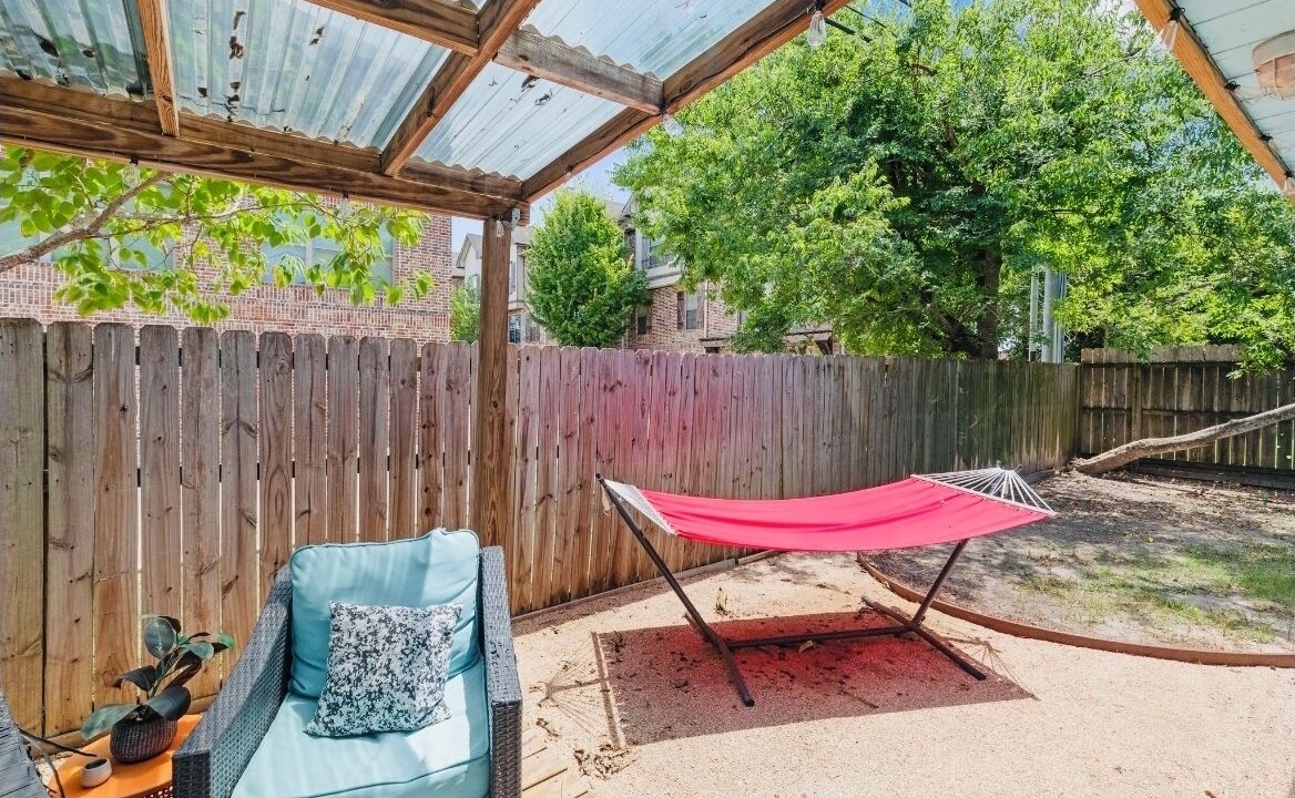 Photo of Patio Balcony in College Hills Estates