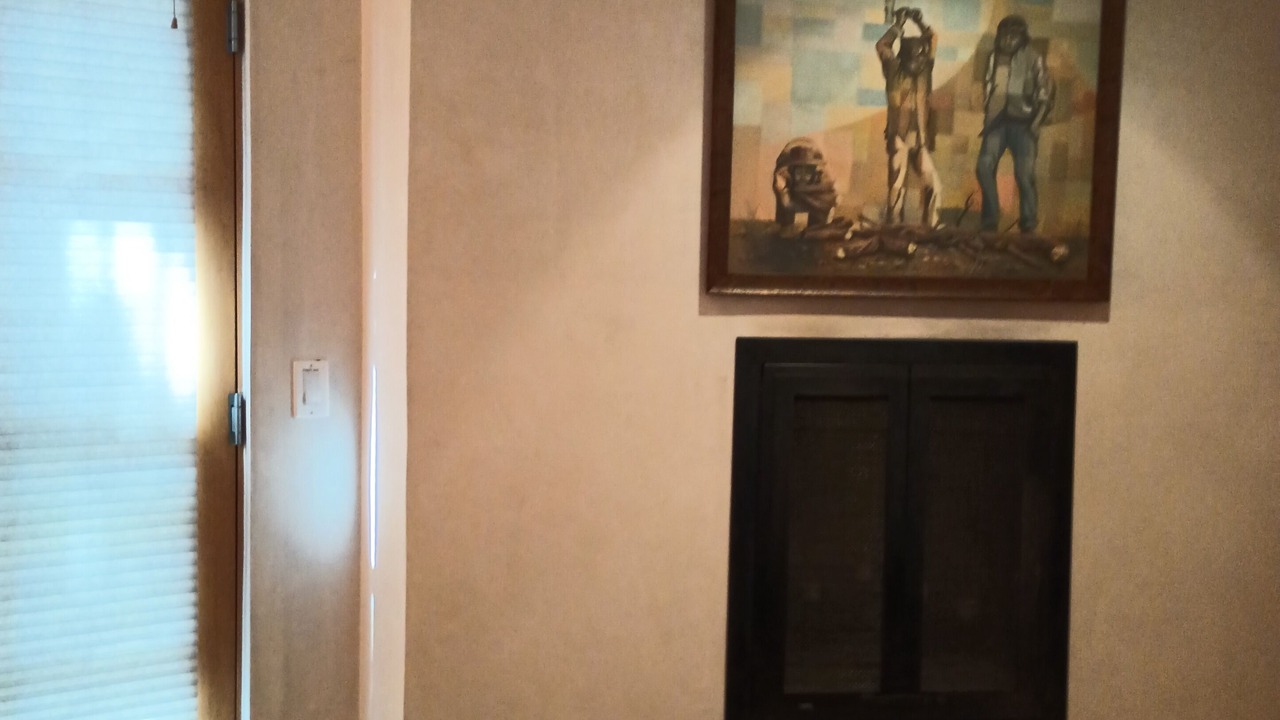 Photo of Livingroom in Historic Eastside