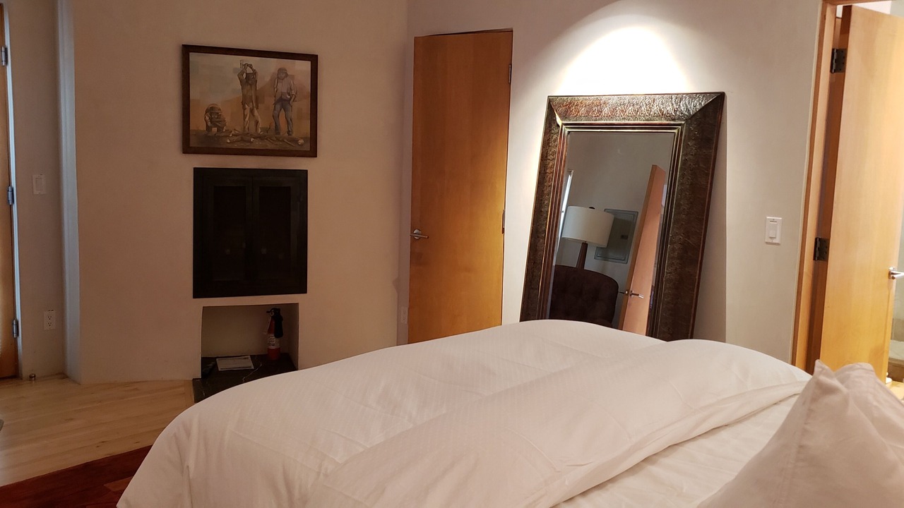 Photo of Livingroom in Historic Eastside