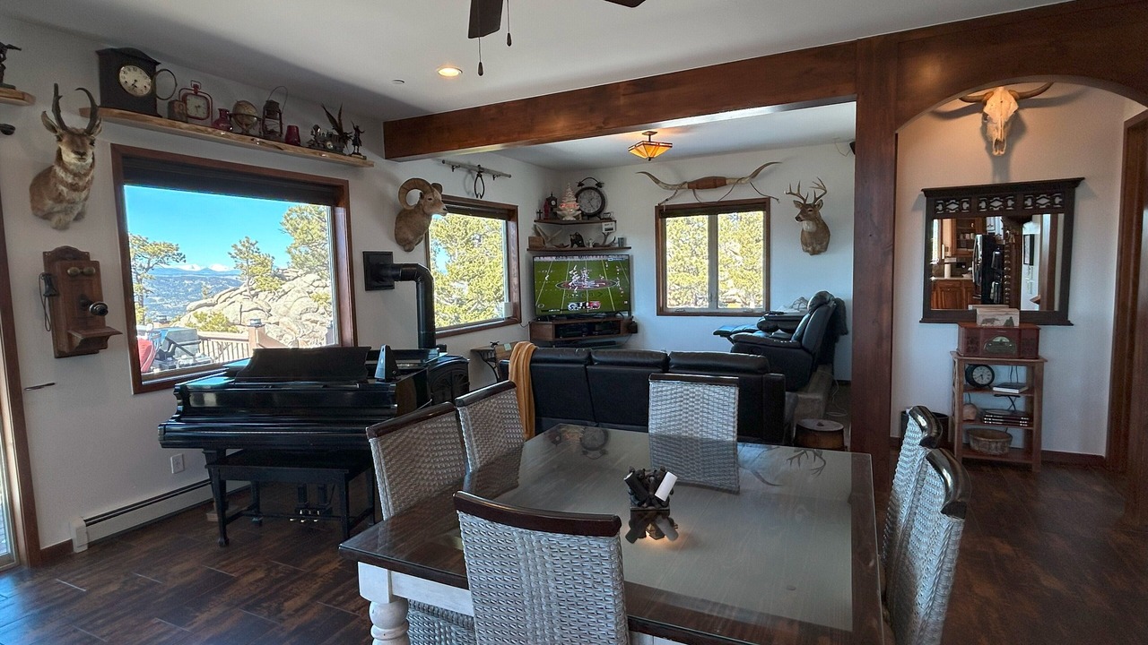 Photo of Bedroom in Coal Creek Canyon