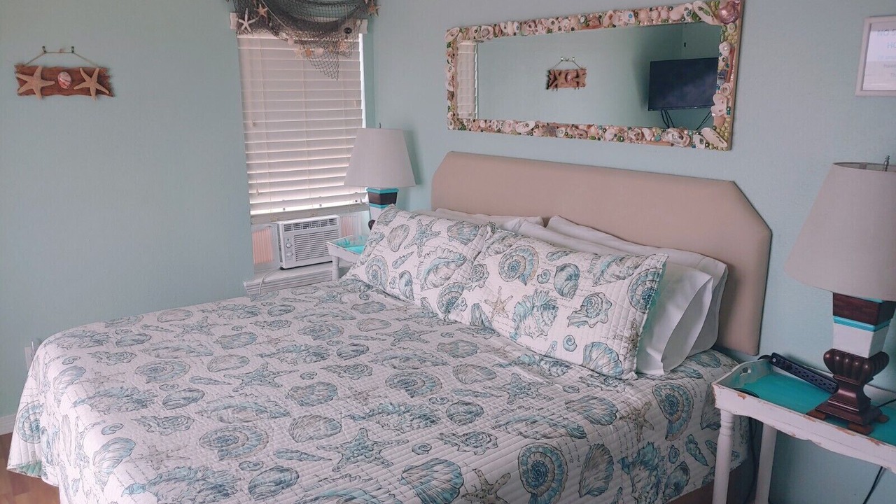Photo of Bedroom in Galveston