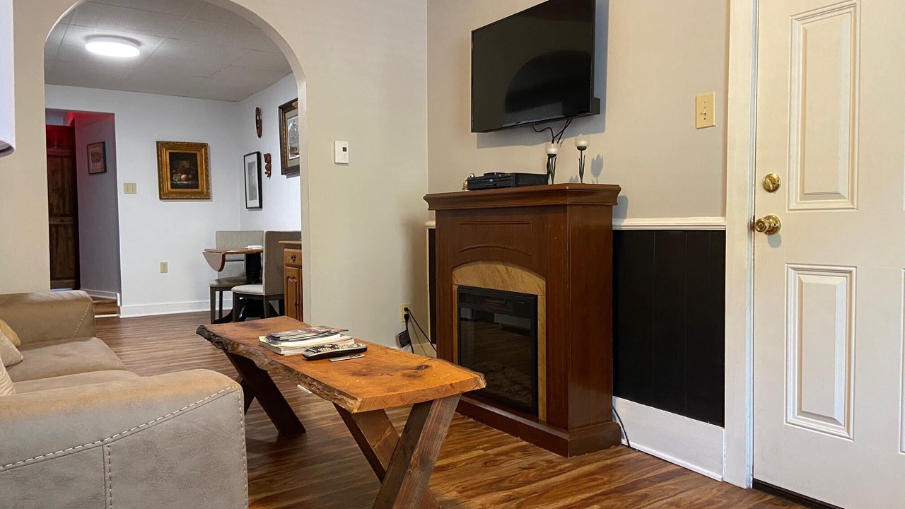 Photo of Livingroom in Ashfield