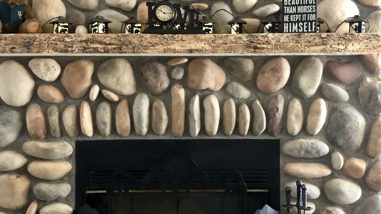 Photo of Livingroom in Crystal Lake