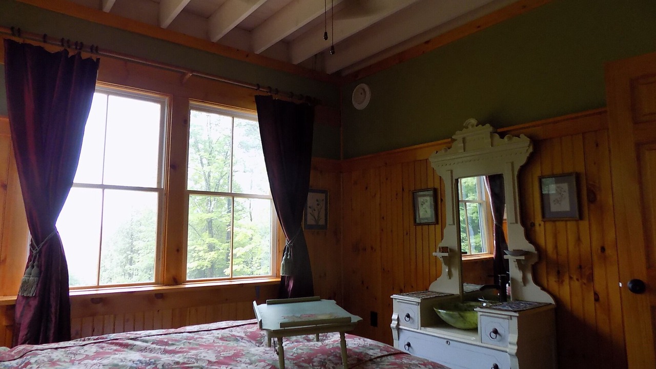 Photo of Bedroom in North River