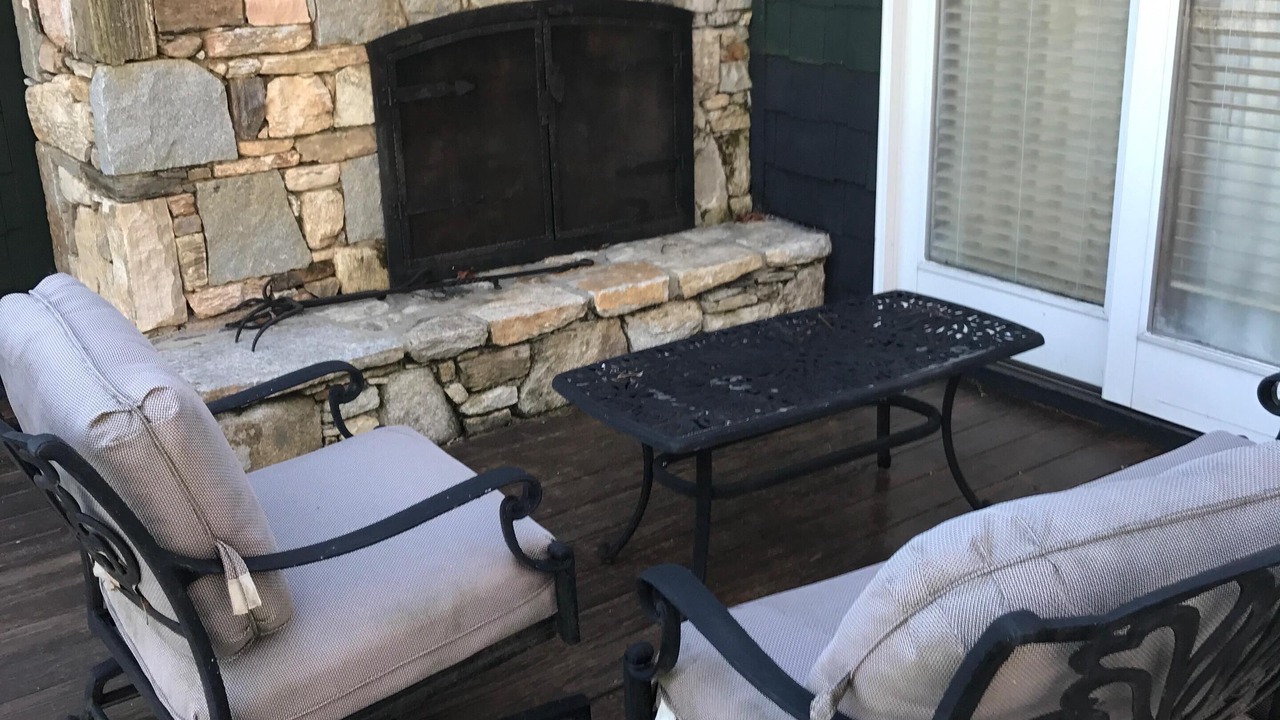 Photo of Patio Balcony in Lake Toxaway