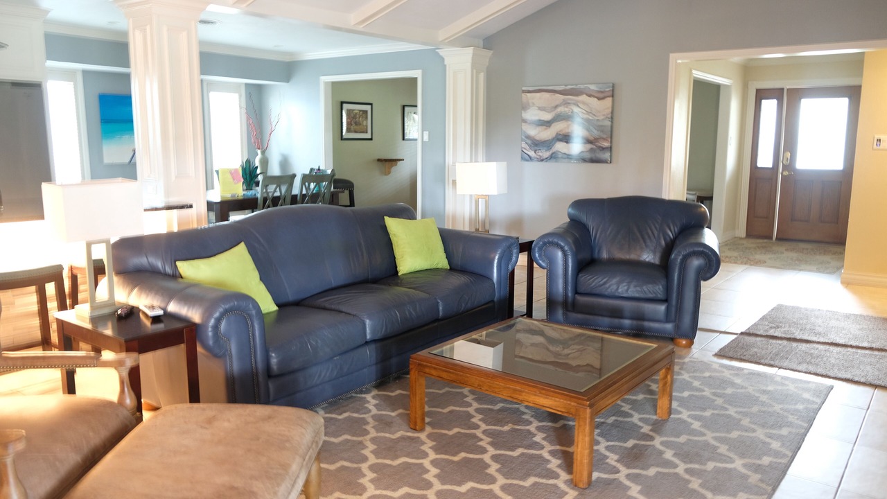 Photo of Livingroom in Bay Area