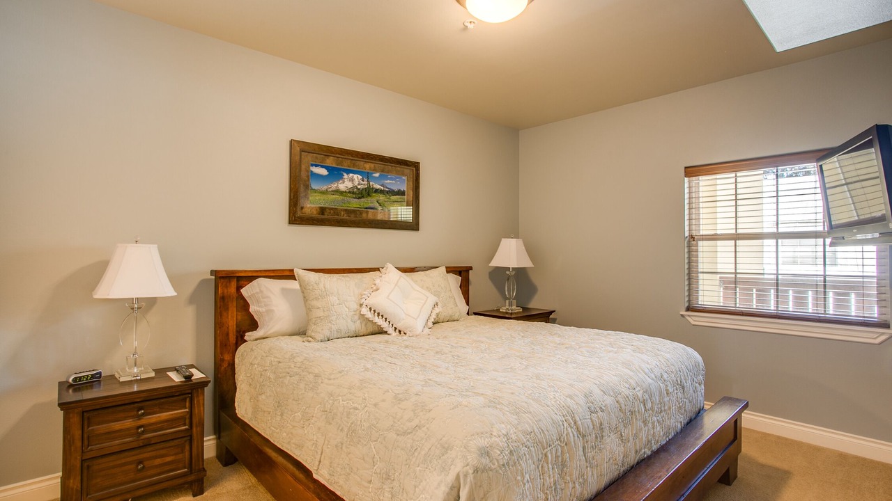 Photo of Bedroom in Leavenworth