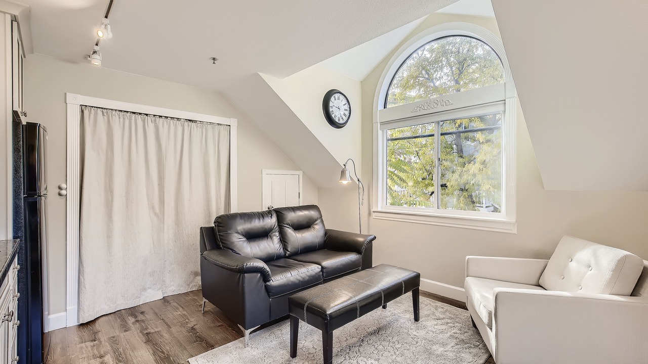 Photo of Bedroom in Goss - Grove