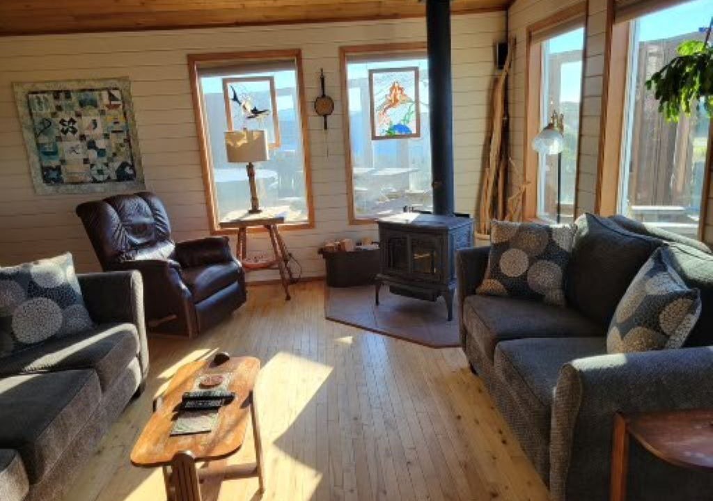 Photo of Livingroom in Bayshore