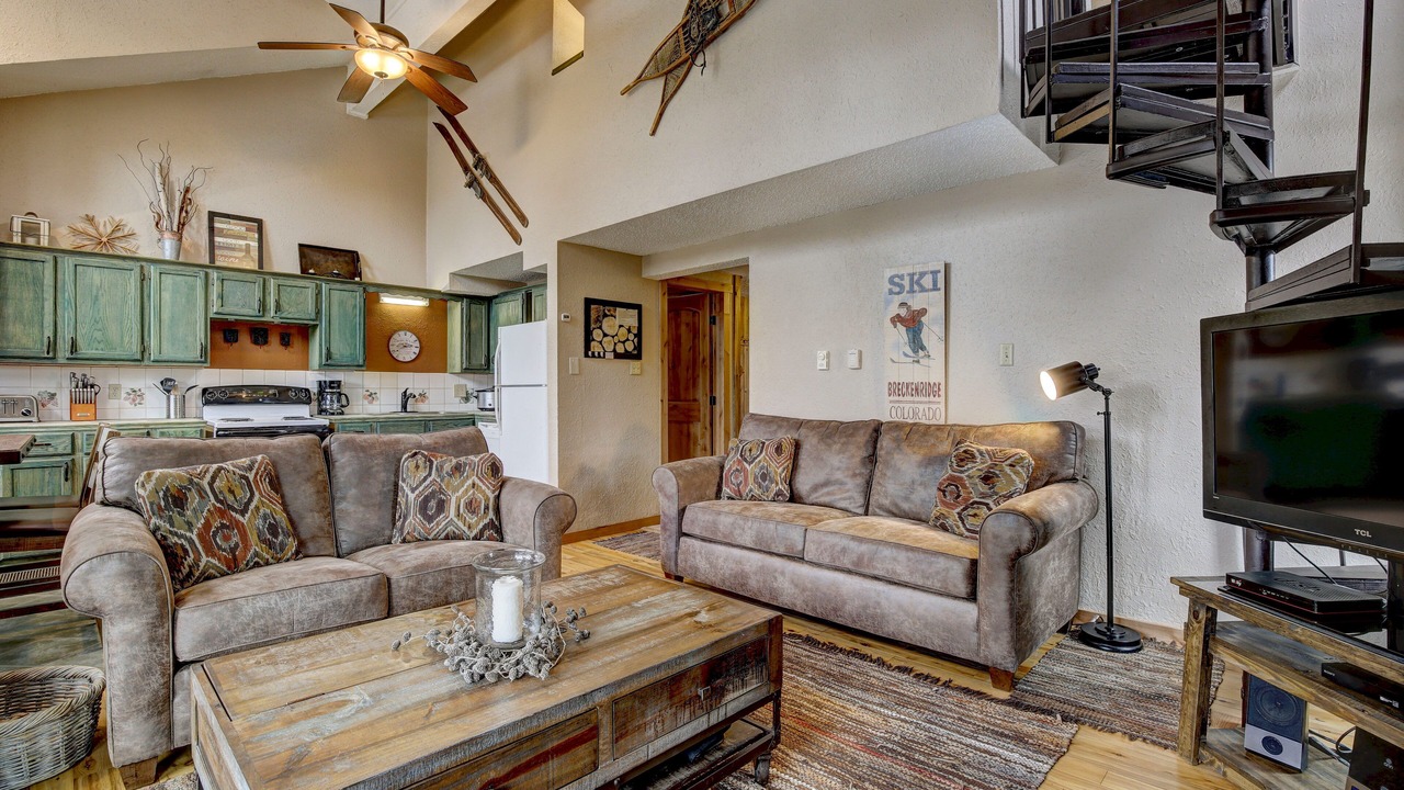 Photo of Livingroom in Four O'Clock
