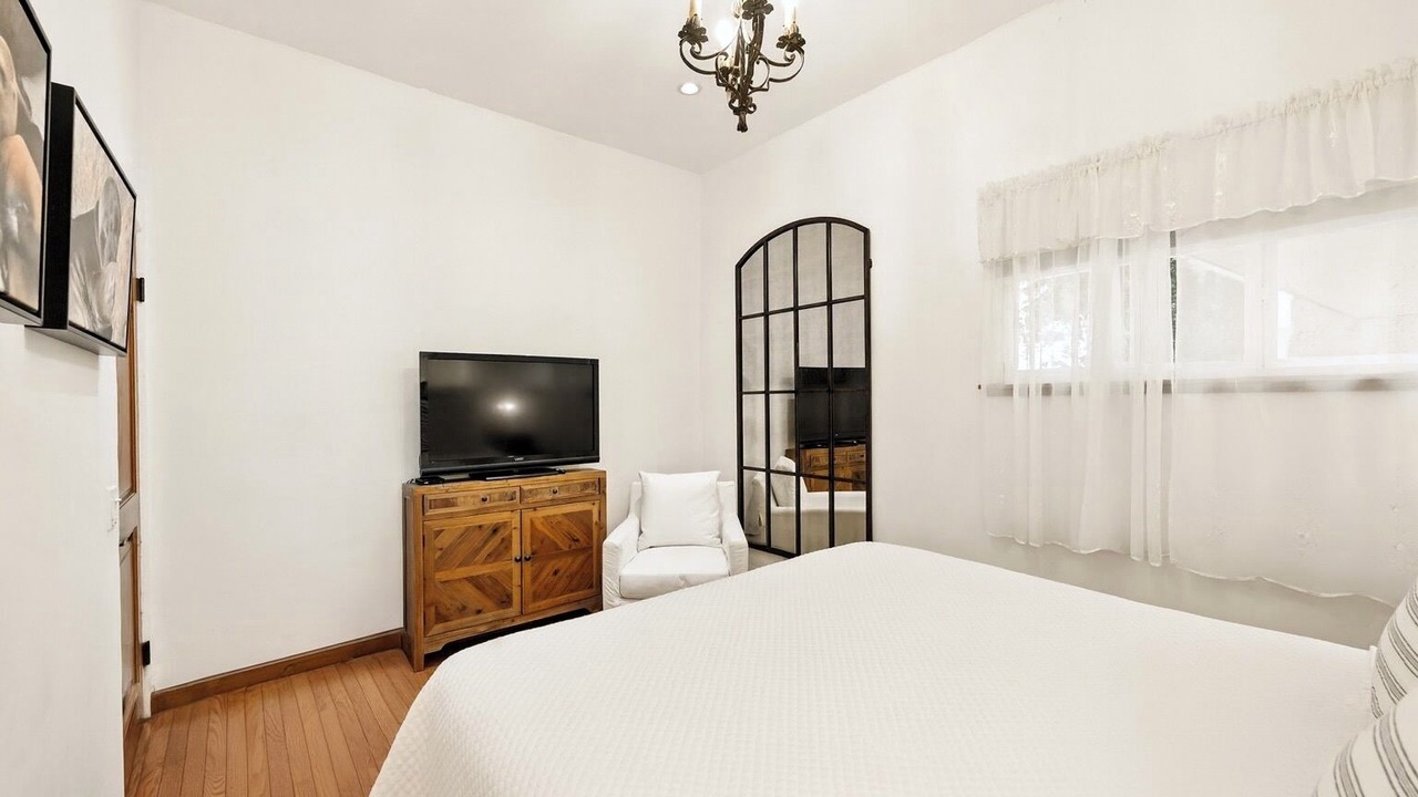 Photo of Bedroom in West Beach