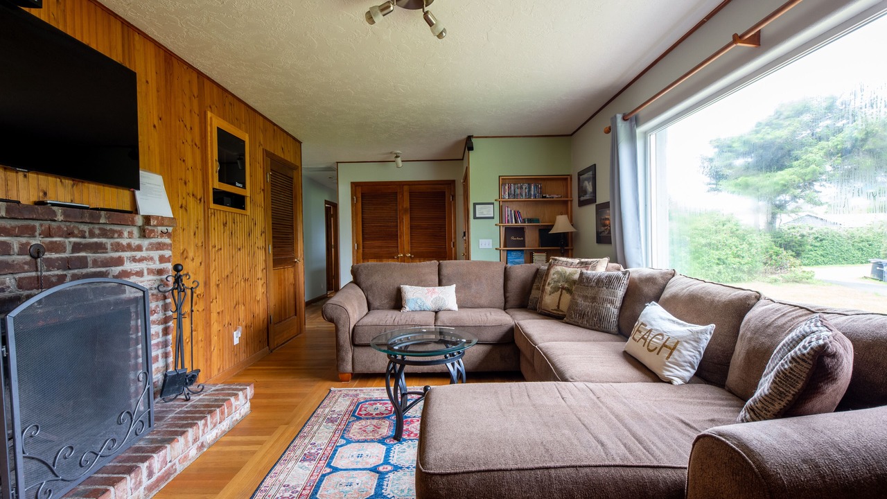 Photo of Livingroom in Newport