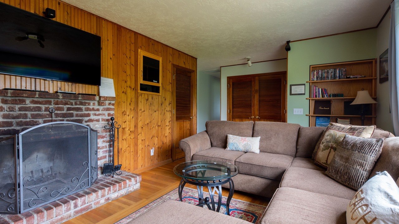 Photo of Livingroom in Newport