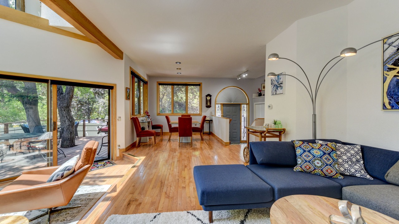 Photo of Livingroom in Central Boulder