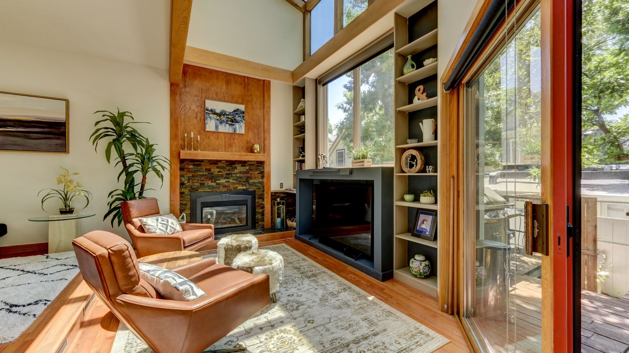 Photo of Livingroom in Central Boulder