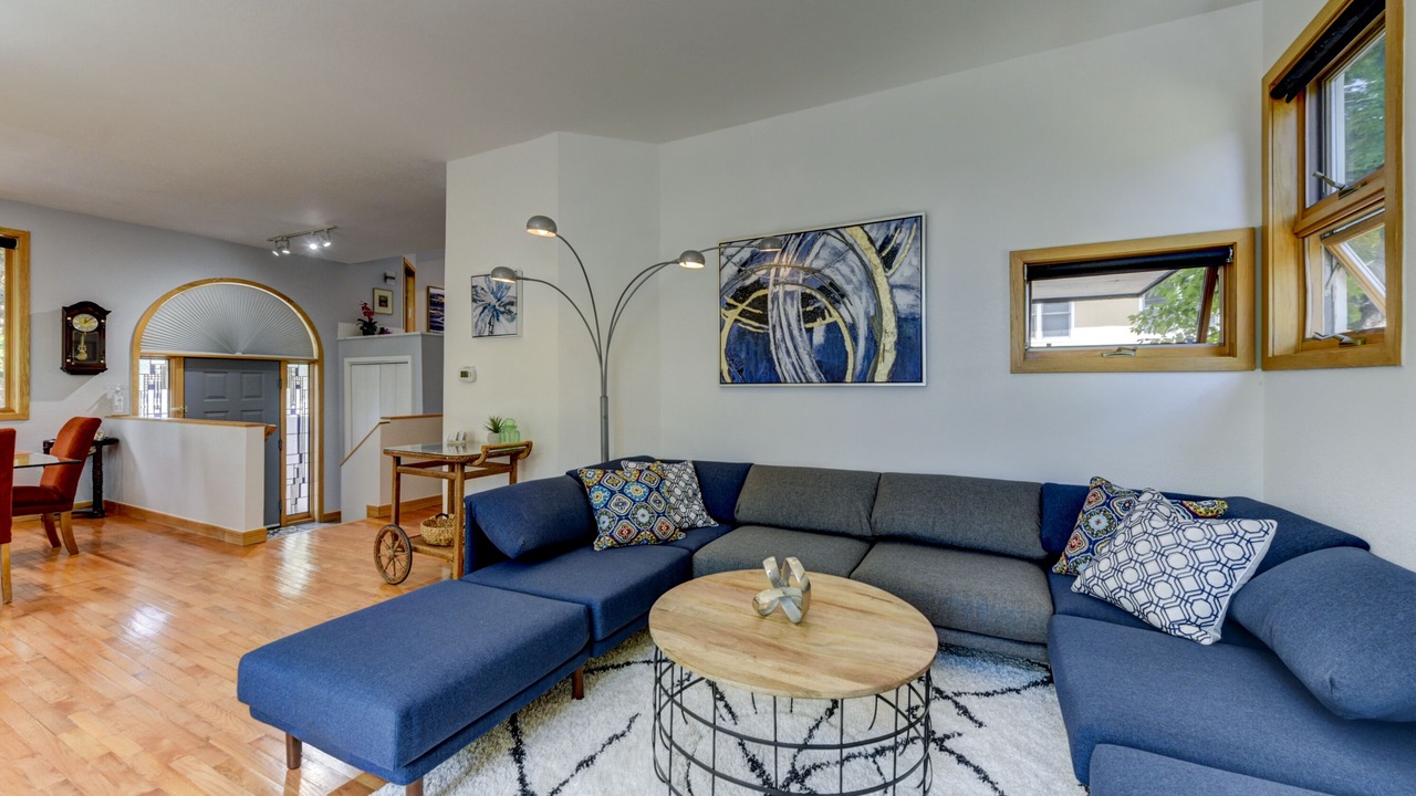 Photo of Livingroom in Central Boulder