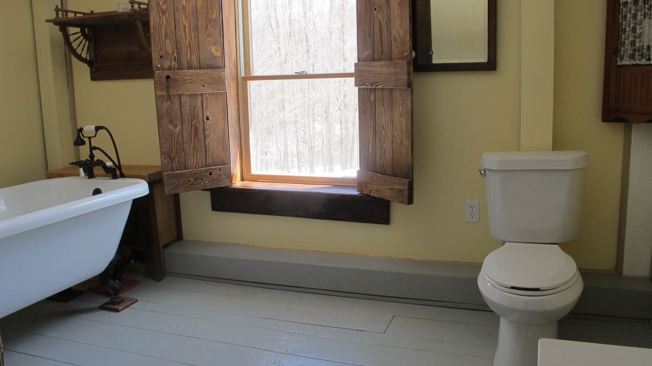 Photo of Bathroom in Russell