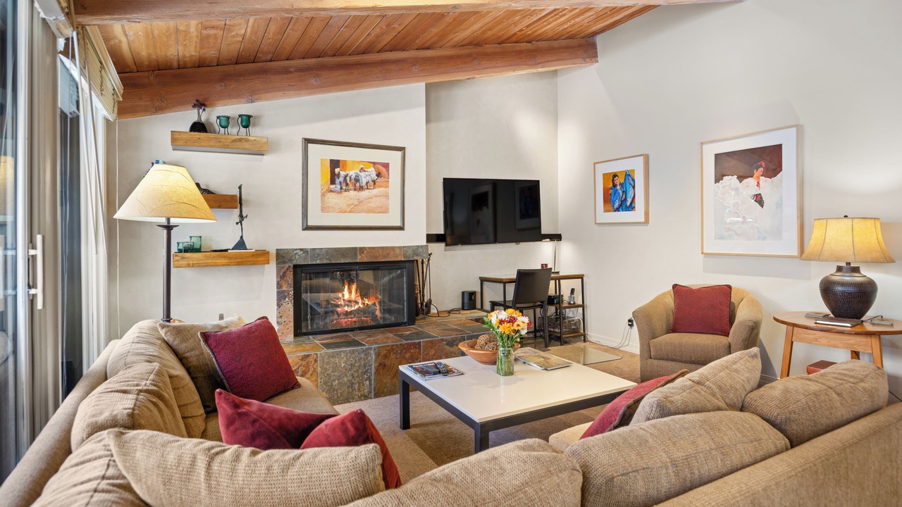 Photo of Livingroom in Aspen