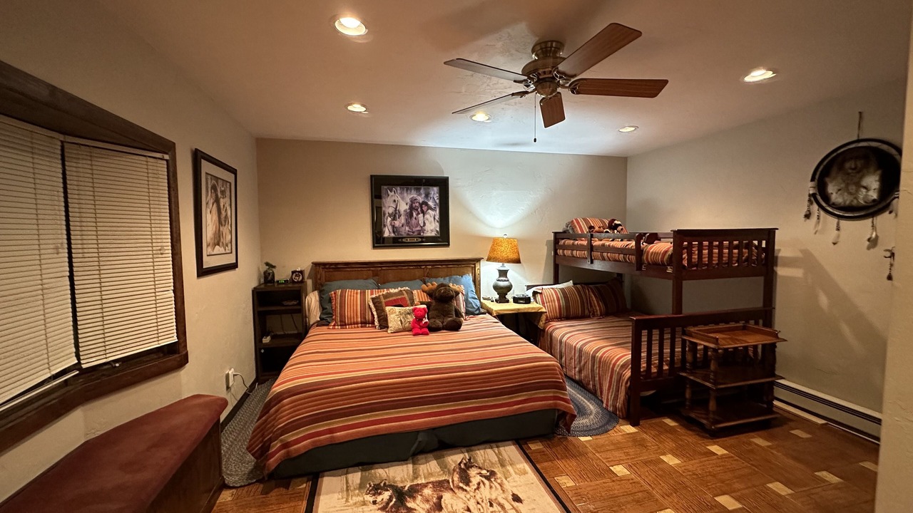 Photo of Bedroom in South Fork