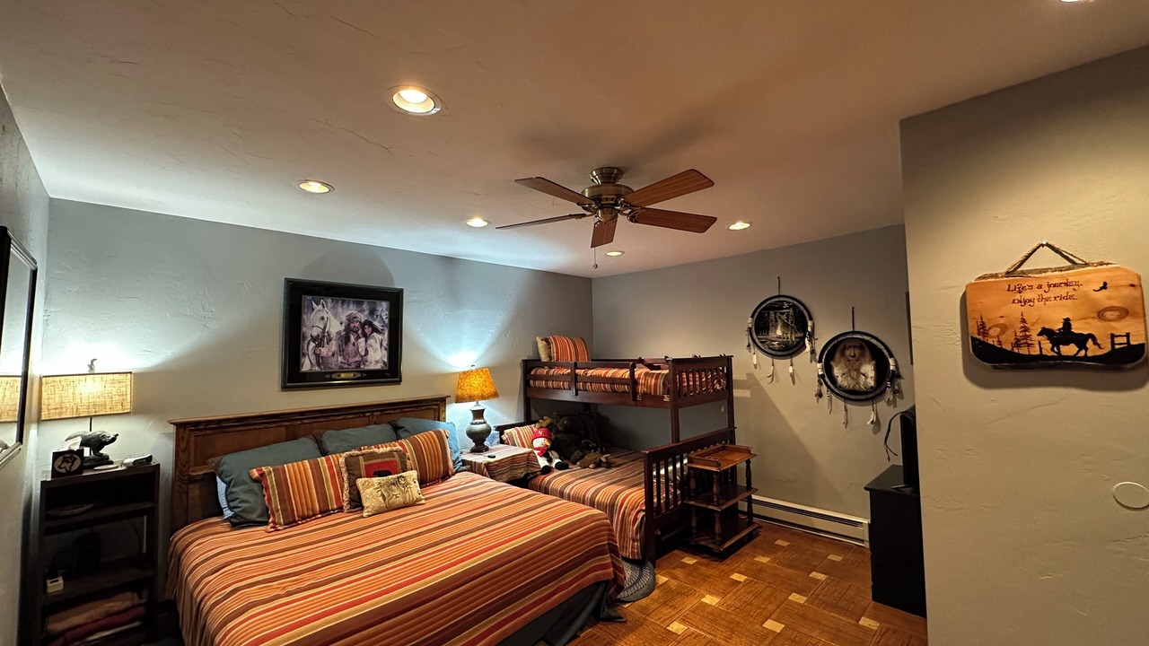 Photo of Bedroom in South Fork