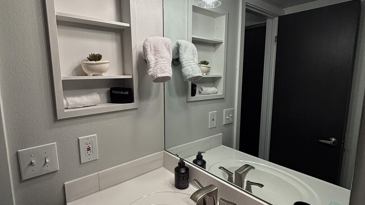 Photo of Bathroom in University Park