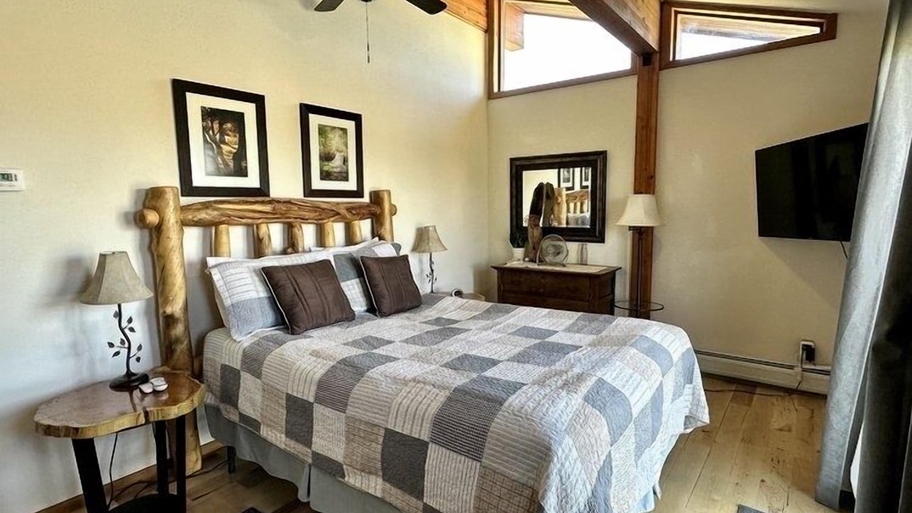 Photo of Bedroom in Pagosa Springs