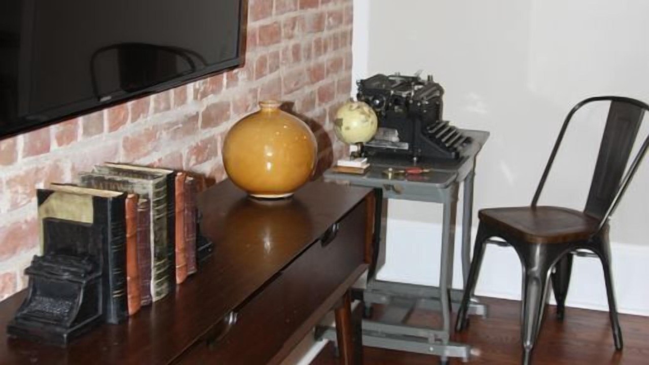 Photo of Bedroom in Central Business District