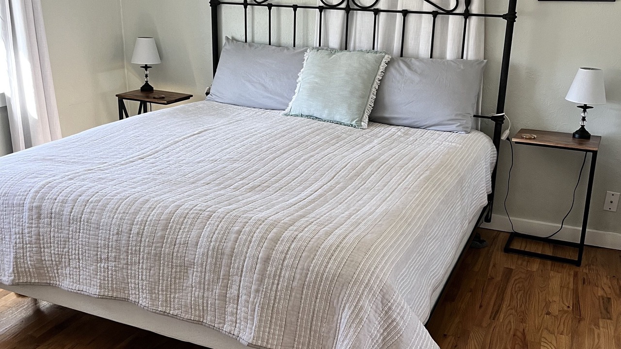 Photo of Bedroom in Golden