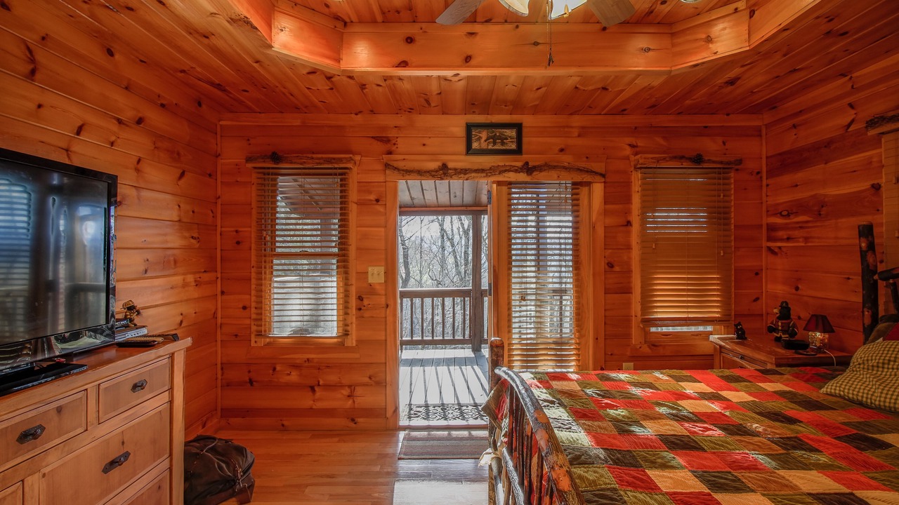 Photo of Bedroom in Foxfire Estates