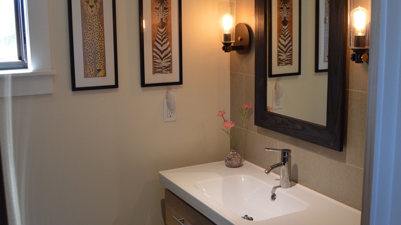 Photo of Bathroom in Three Peaks