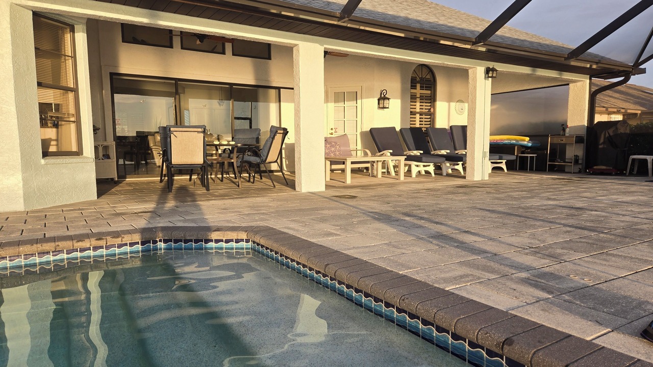 Photo of Outdoor in Pelican