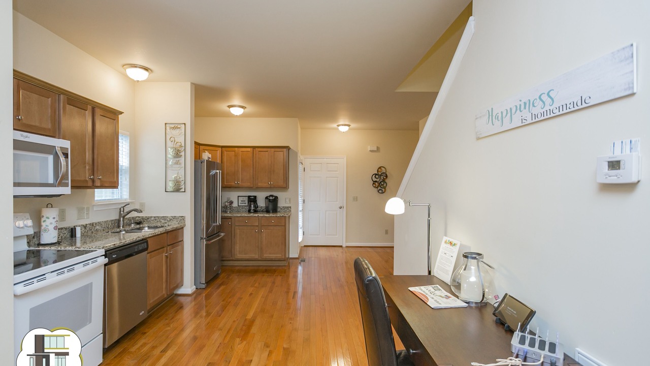 Photo of Kitchen in Eighth Avenue