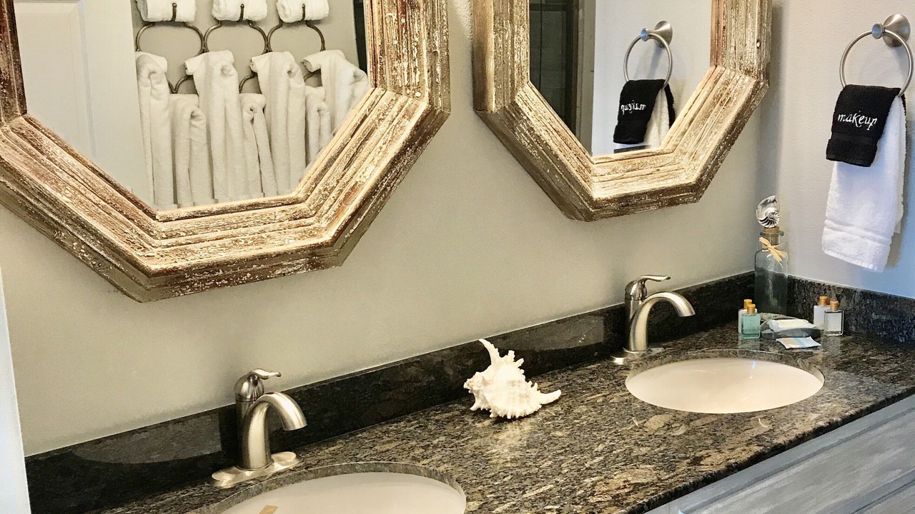 Photo of Bathroom in Gulf Shores