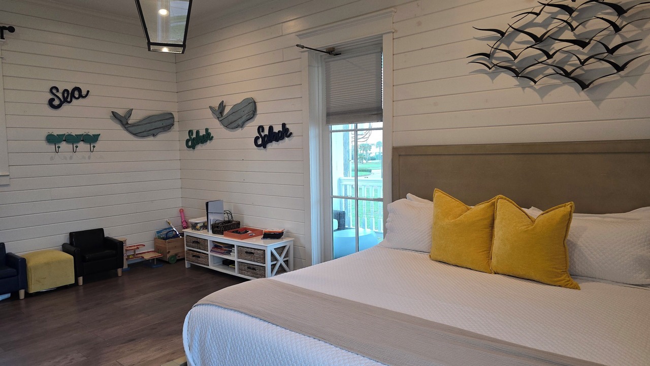 Photo of Bedroom in Beachtown