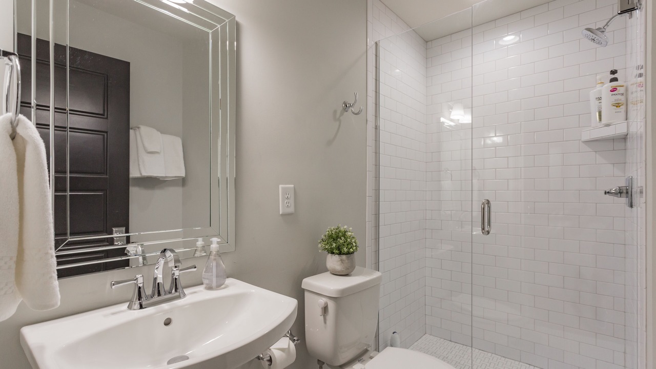 Photo of Bathroom in West End