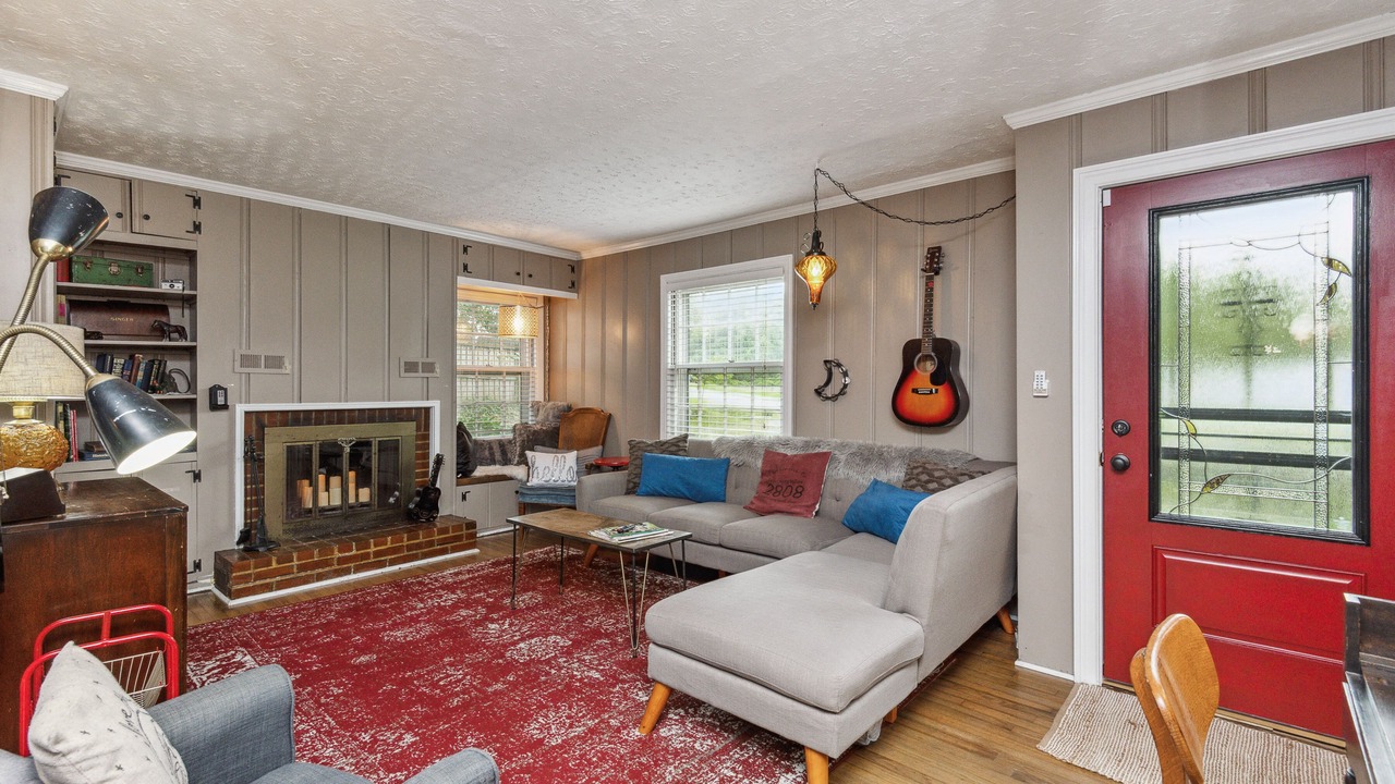 Photo of Livingroom in Donelson