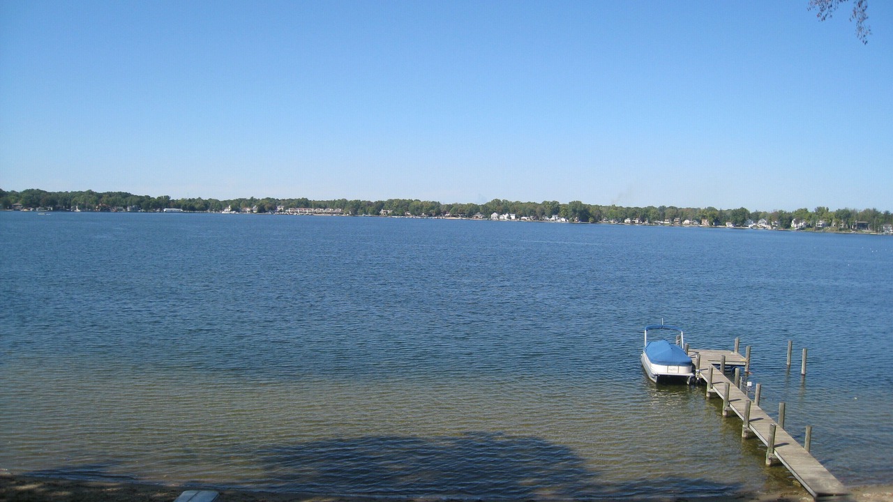 Photo of Outdoor in Paw Paw Lake