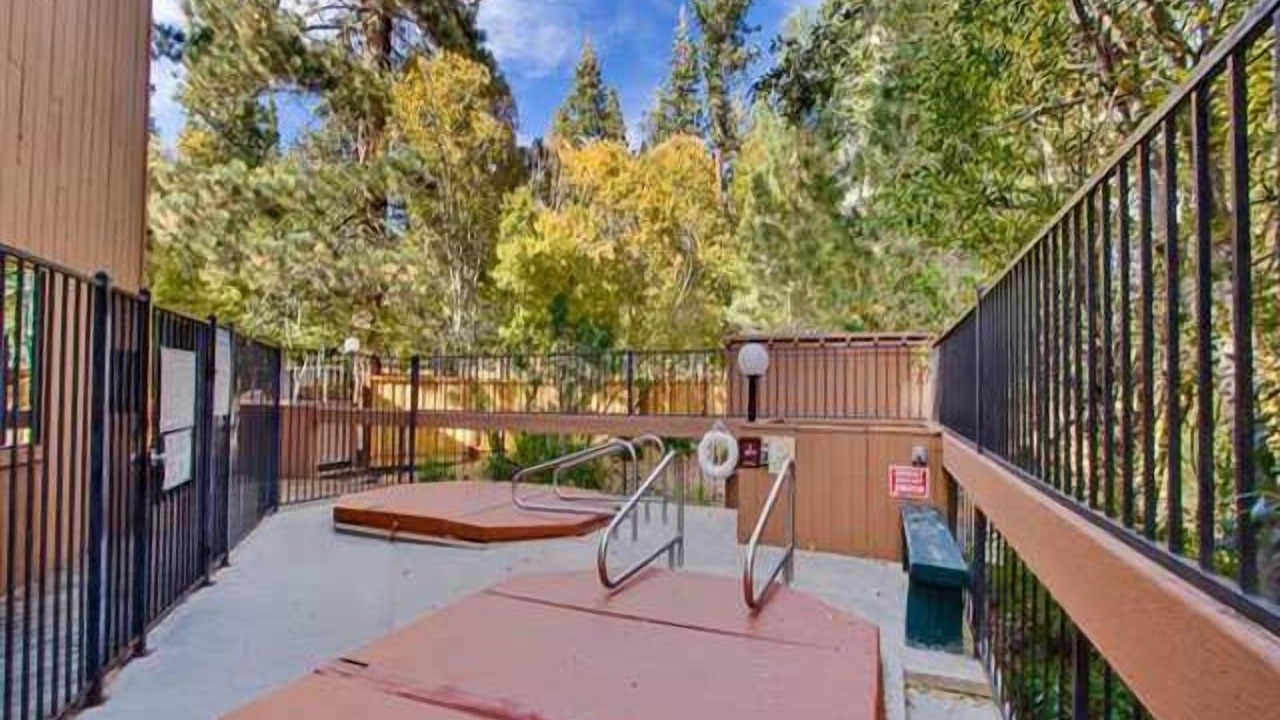Photo of Patio Balcony in Carnelian Woods